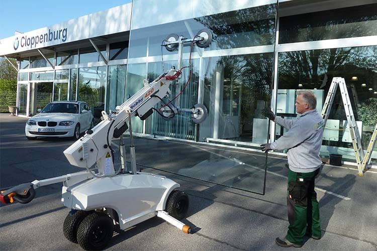 Robby 420 voor professioneel glasplaatsen Robby 420 glasrobot voor professioneel hijswerk, glasplaatsing en beglazingswerkzaamheden